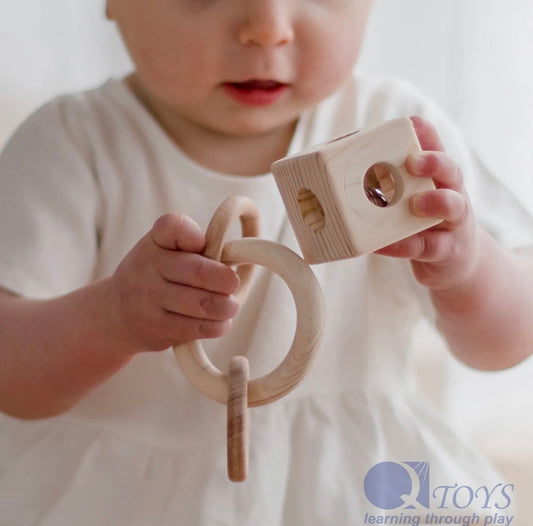 Cube Rattle - Q Toys