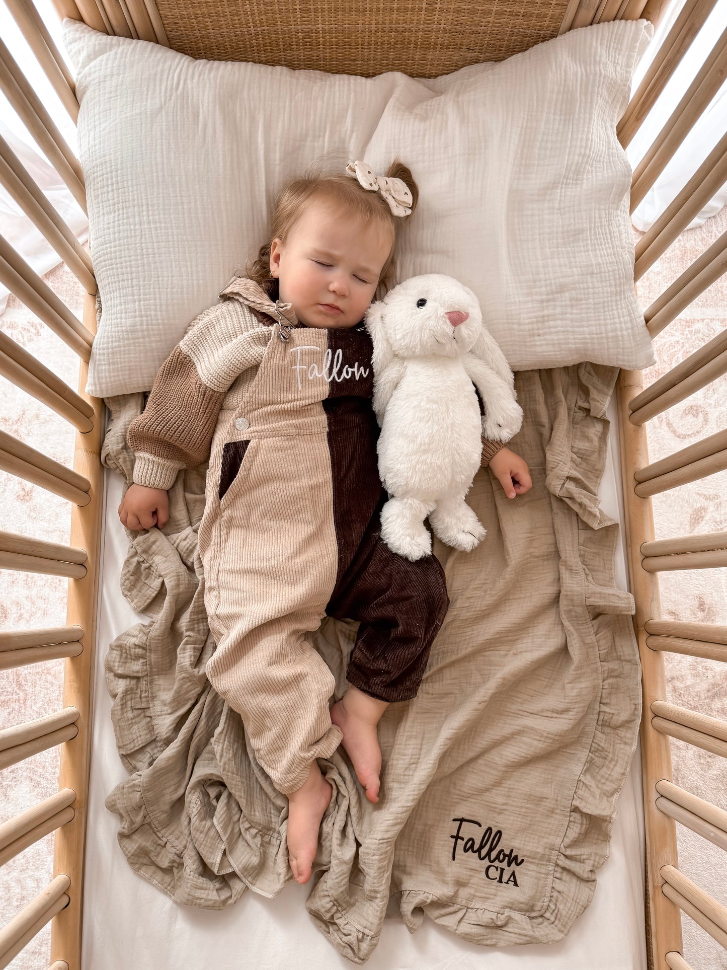 Muslin Frill Swaddle