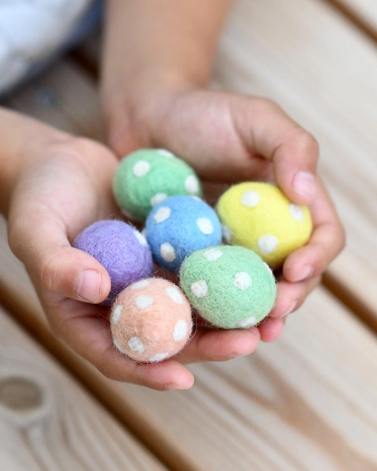 FELT POLKA DOTS EGGS (SET OF 6)